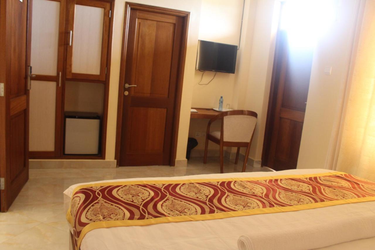 Prinias Hotel Kisumu Ngoại thất bức ảnh