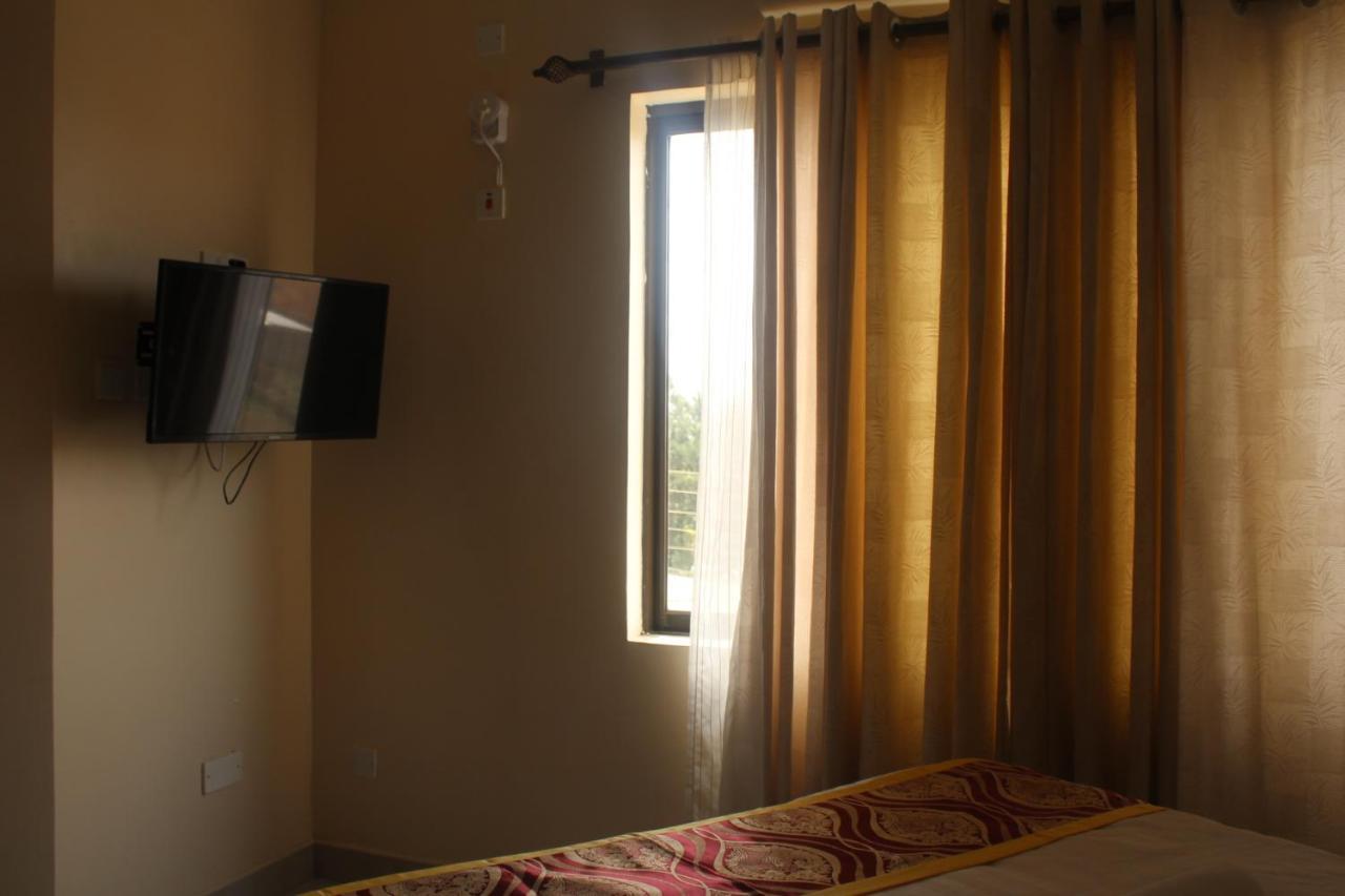 Prinias Hotel Kisumu Ngoại thất bức ảnh