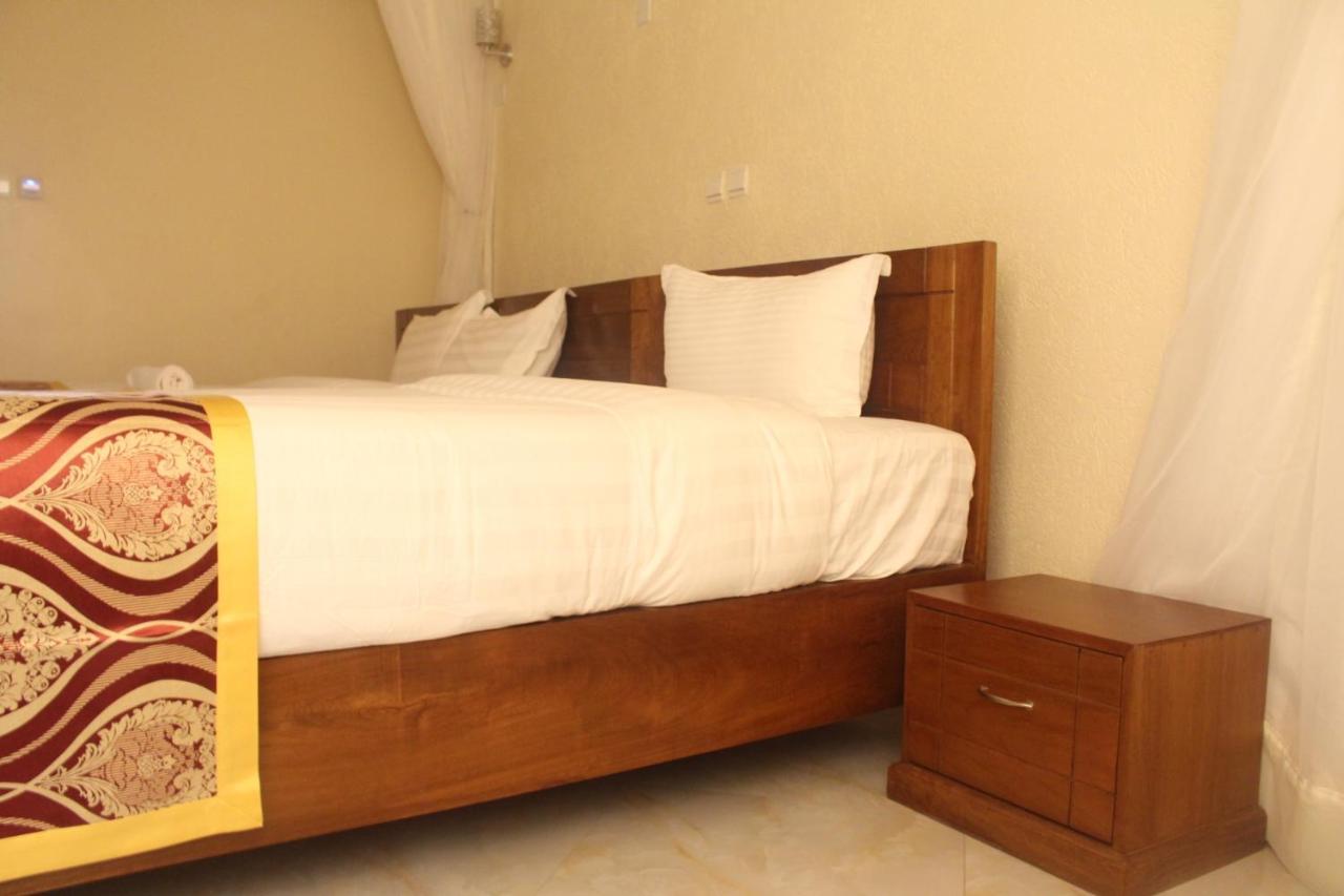 Prinias Hotel Kisumu Ngoại thất bức ảnh
