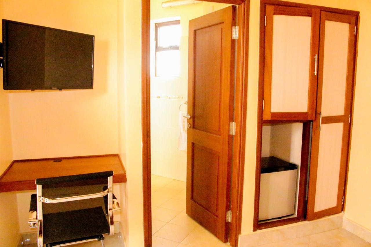 Prinias Hotel Kisumu Ngoại thất bức ảnh